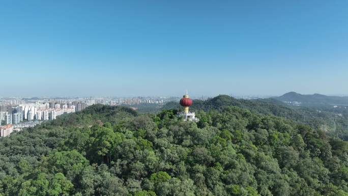 东莞黄旗山航拍城市山峰森林公园旗峰公园