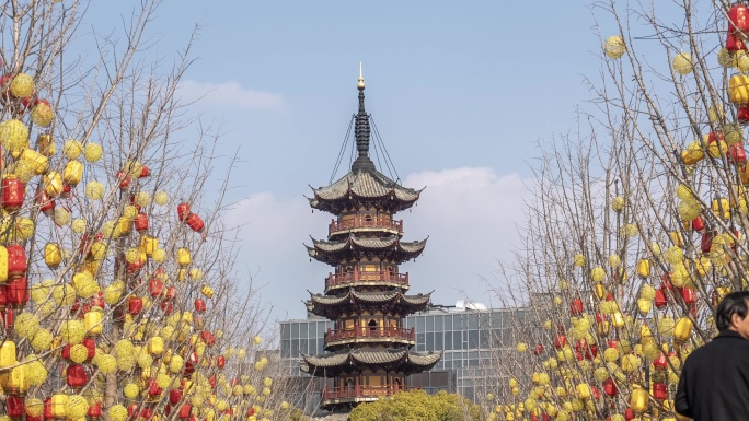 上海徐汇区龙华寺龙华塔人流延时摄影