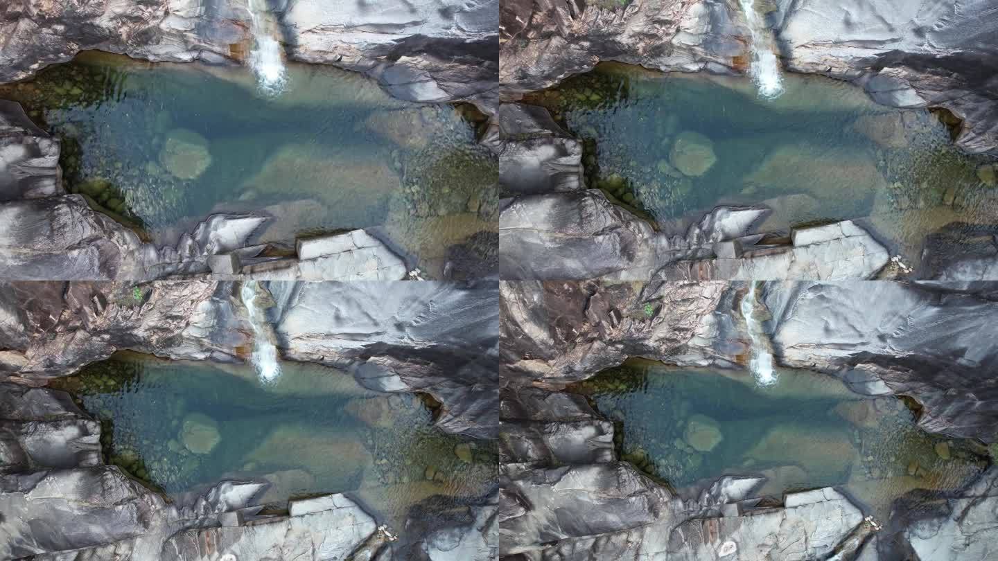 澳大利亚昆士兰州大水晶溪的航拍画面