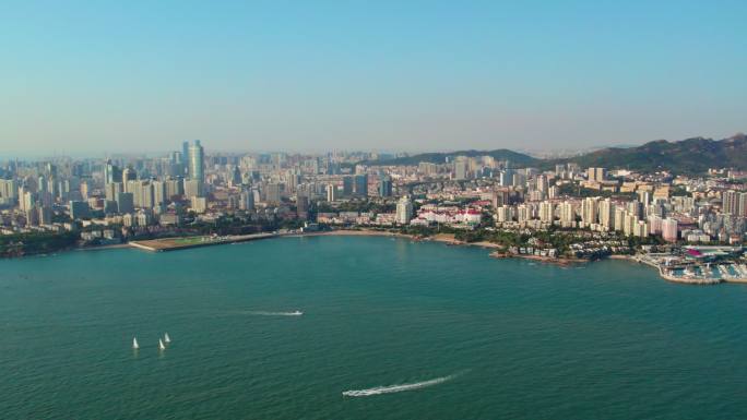 青岛浮山湾冬季航拍海岸线滨海城市海边俯瞰
