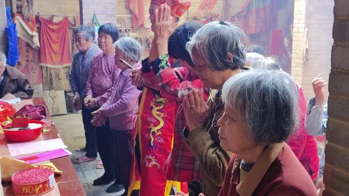 文昌诞祭祀大庙消灾祈福拜佛烧香叩拜寺庙