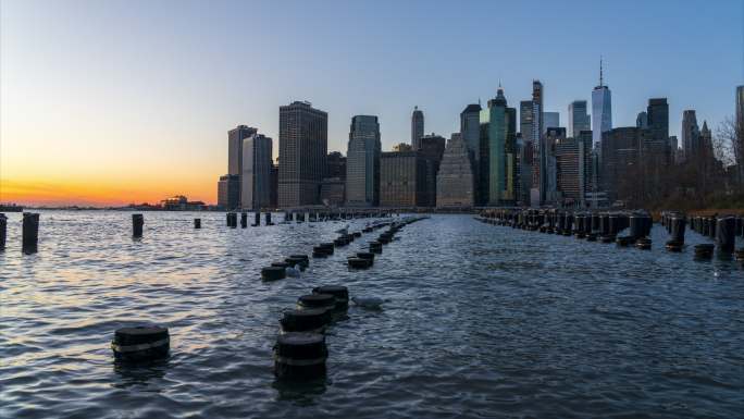 美国纽约曼哈顿日落城市晚霞建筑金融夜景