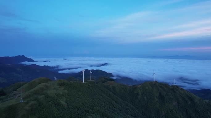 4K日出云海风电场航拍大山森林