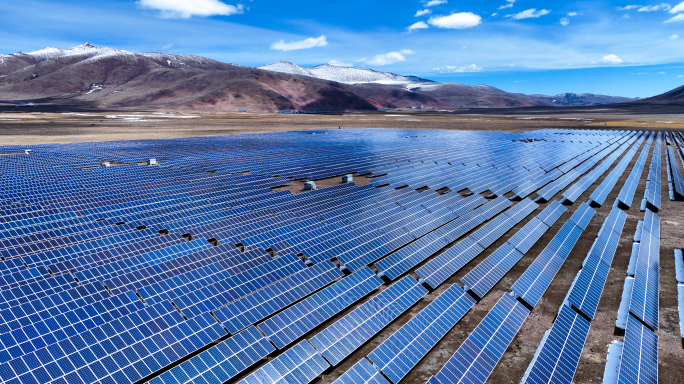 西藏光伏基地航拍