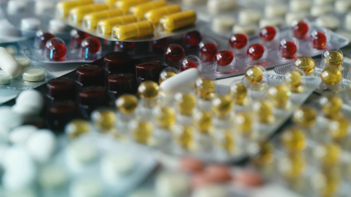 药丸吸塑包装的详细拍摄，专利药品和批量生产，制药