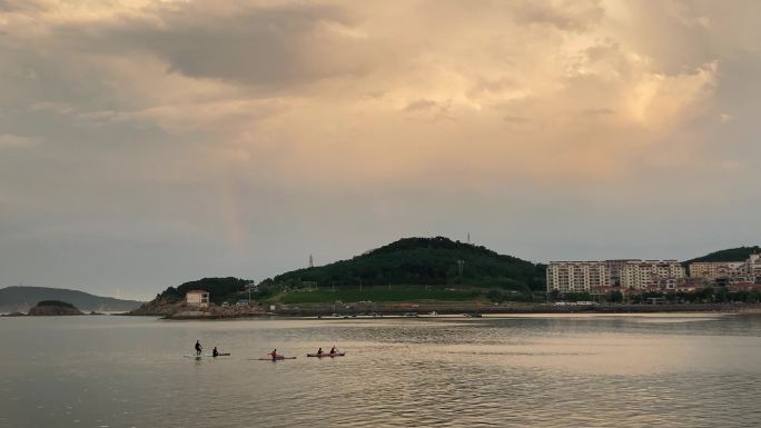 半月湾风景 水上运动 彩虹