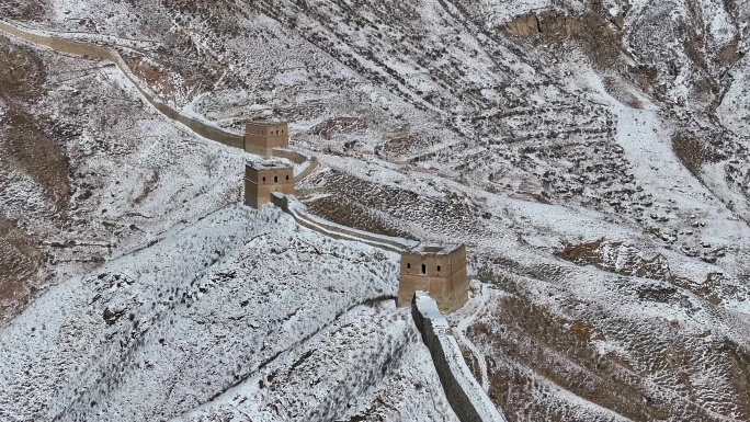 航拍山西忻州雪后韩庄长城