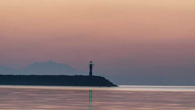 珠海唐家湾淇澳岛灯塔晨曦4K空镜影像