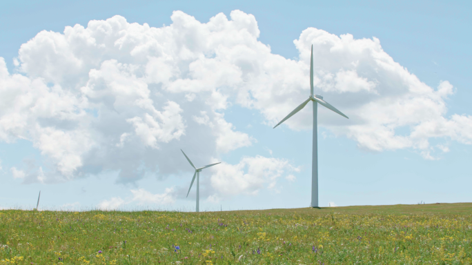 草原风车 风力发电 蓝天白云绿草清洁能源