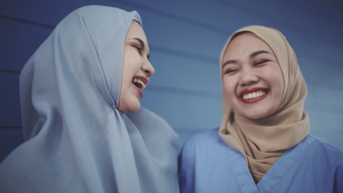 伊斯兰女性朋友护理女护工