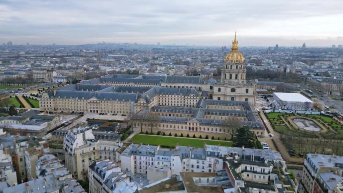荣军院的壮丽景色，巴黎城市景观，法国。空中宰