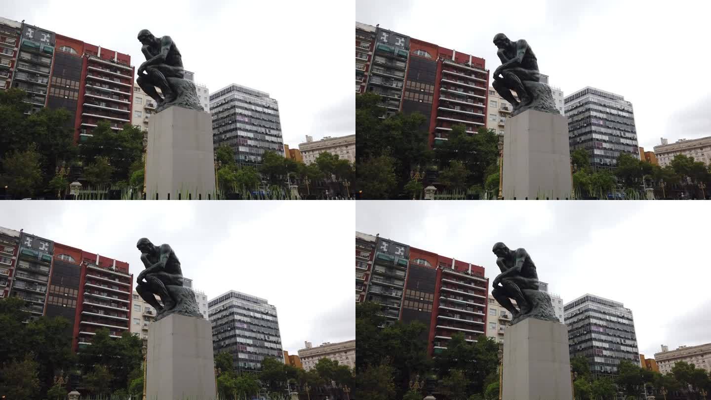 奥古斯特·罗丹的阿根廷国会广场城市公园雕塑《思想者》