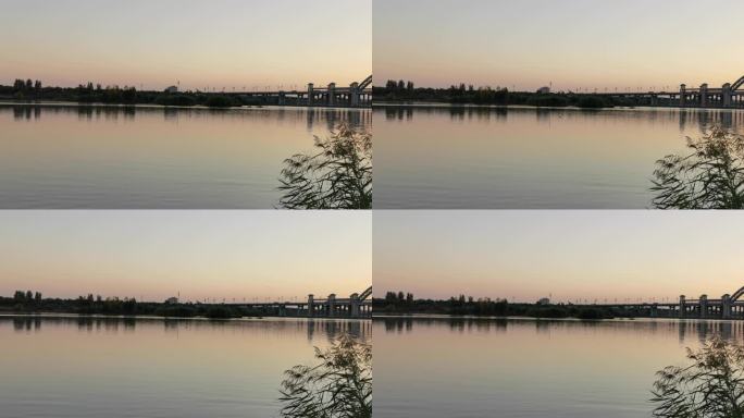 黄昏傍晚城市河流夕阳西下风景