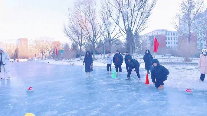 齐齐哈尔工程学院举办“冰雪趣味运动会”