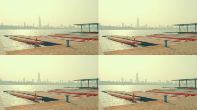 南京玄武湖边