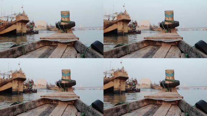 在孟加拉国吉大港海上航行的木制客船
