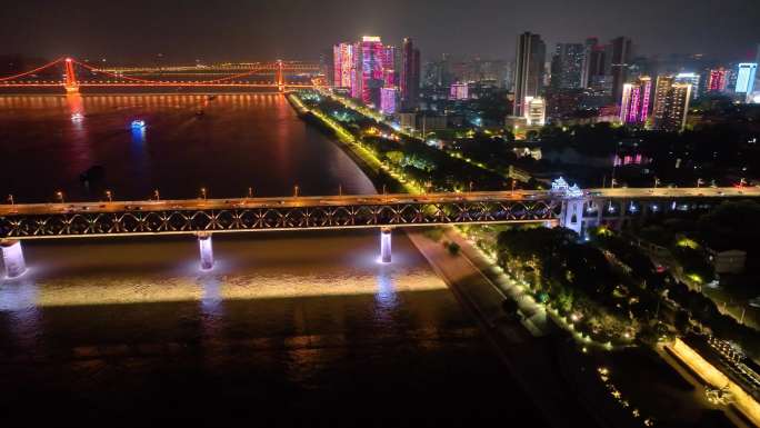 武汉龟山风景区龟山电视塔航拍夜晚夜景车流