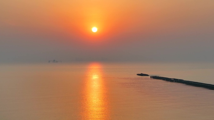 孤东海堤海上日出