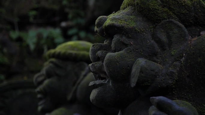 巴厘岛神像