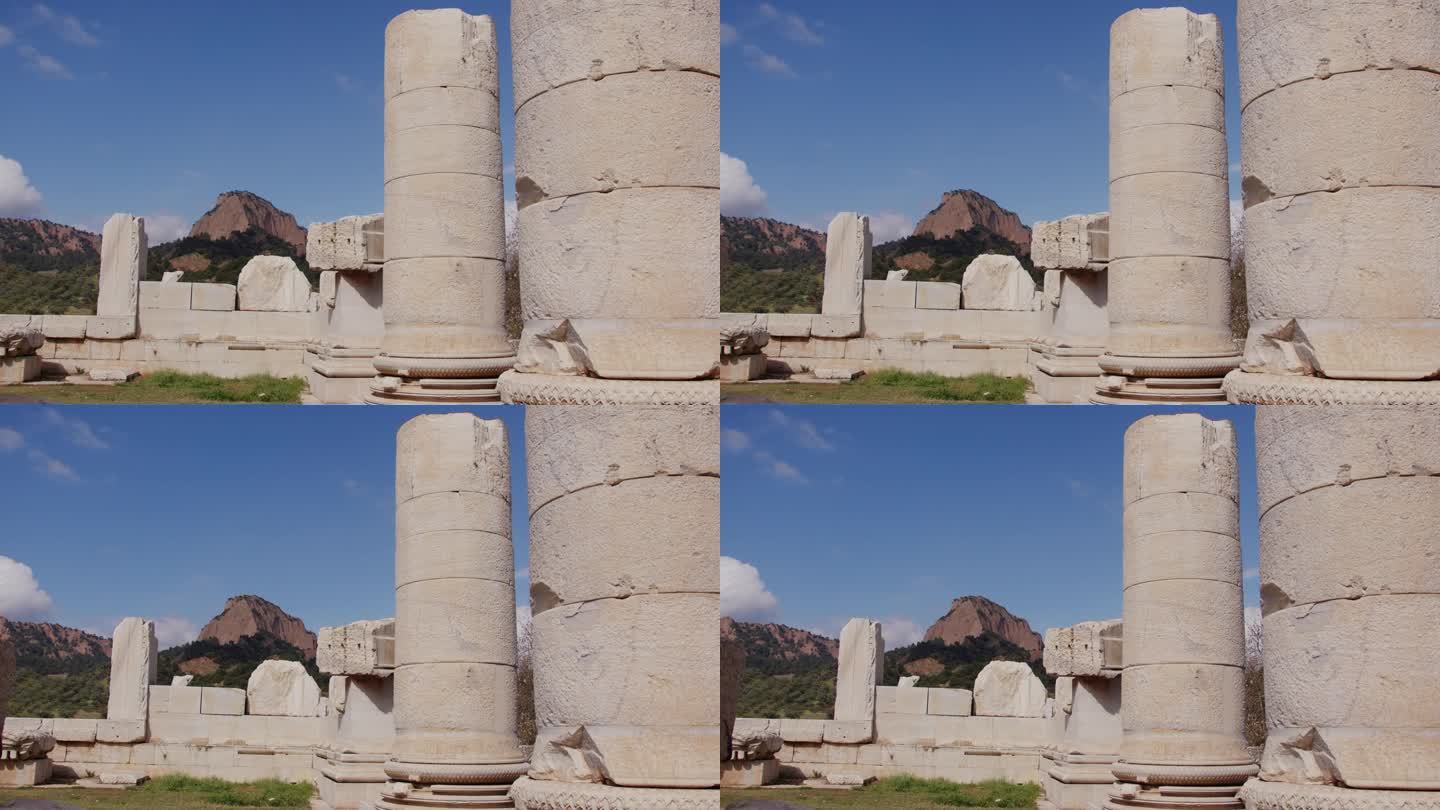 在萨迪斯的特摩斯山前的阿尔忒弥斯神庙的古老柱子。