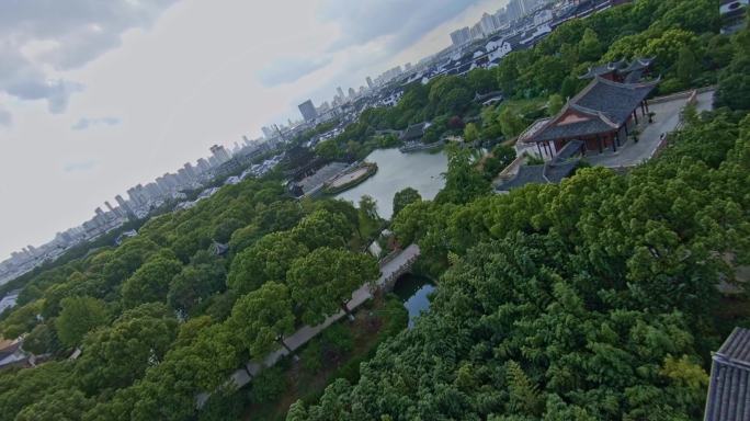 苏州盘门景区瑞光塔夏天航拍穿越机