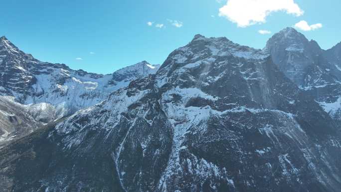 四姑娘山景区雪山雪景8