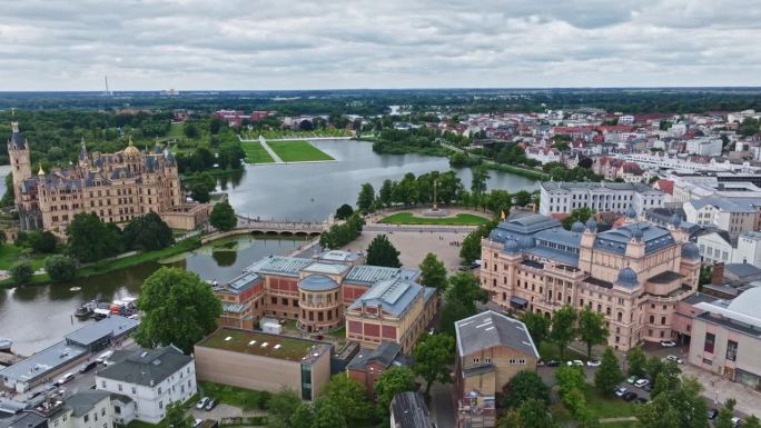德国北部施维林历史城市中心鸟瞰图
