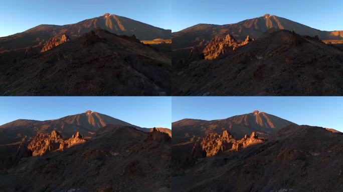 日落时分的Pico del Teide和Pico Viejo