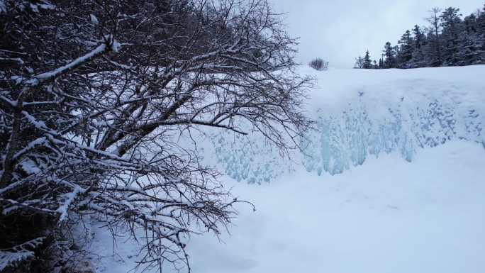 黄龙雪景