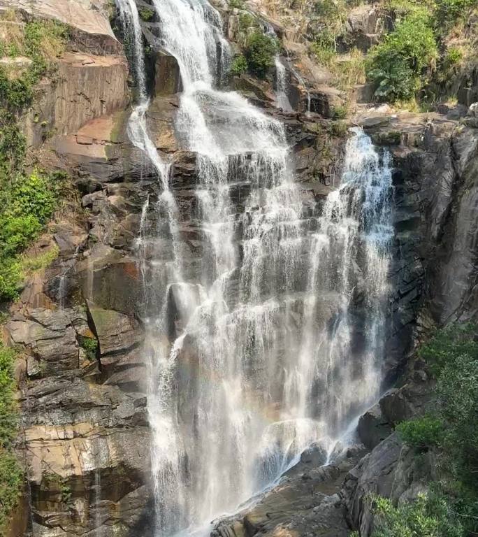 海南陵水吊罗山瀑布自然风景热带雨林公园