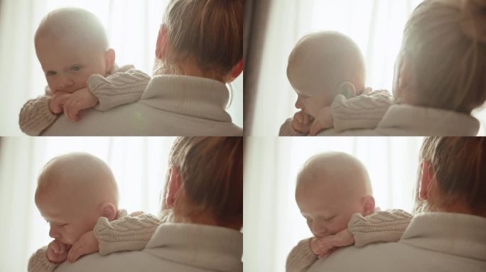 光芒四射的爱:母亲和她的宝贝儿子在阳光下拥抱的深情时刻
