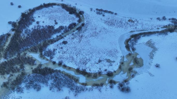 鸟瞰内蒙古冬季雪原特泥河