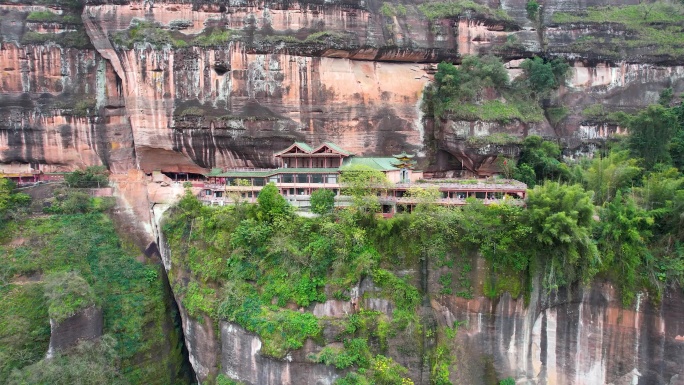 韶关丹霞山锦石岩寺丹霞地貌地质奇观航拍