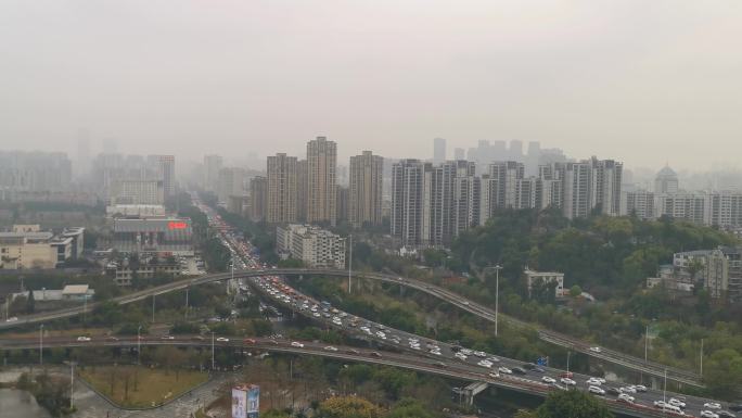 雨雾城市