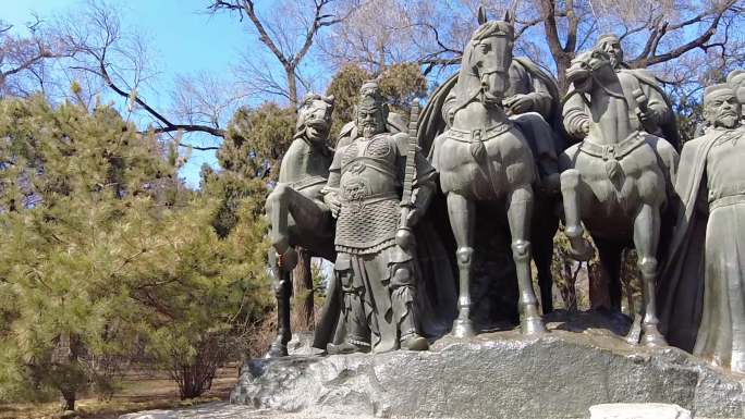 升格+降格 山西晋祠“龙兴晋阳”青铜像群