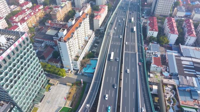 上海杨浦区邯郸路航拍车流马路道路大柏树立