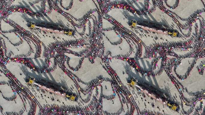 景颇族传统节日目瑙纵歌节上的欢舞人群