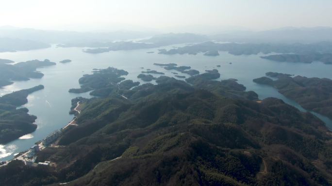 航拍金寨县响洪甸水库景区