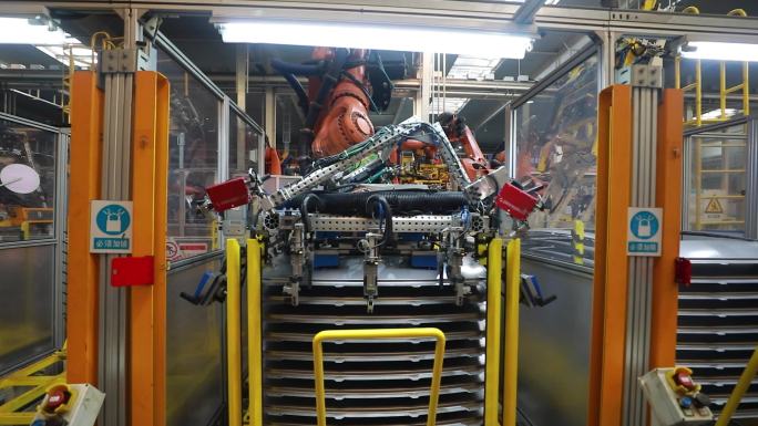 汽车制造生产线智能制造机器臂整装焊接7