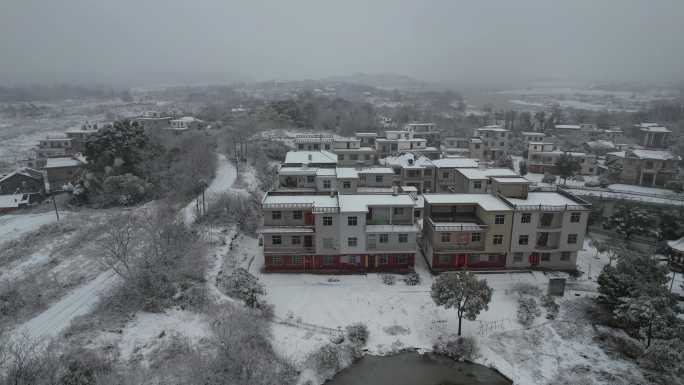 江西小镇农村冬季下雪高空航拍