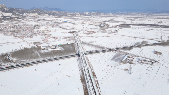 高速公路和乡村雪景A