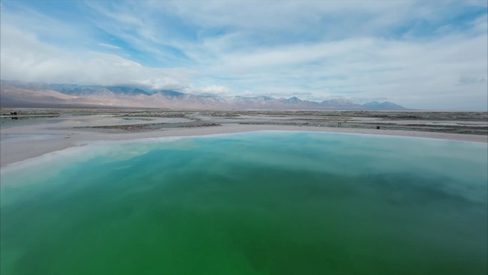 青海大柴旦翡翠湖FPV穿越机航拍