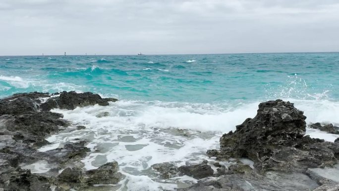 2024年2月18日-巴哈马海洋礁-巴哈马MSC邮轮海洋礁的Uma vista da praia d