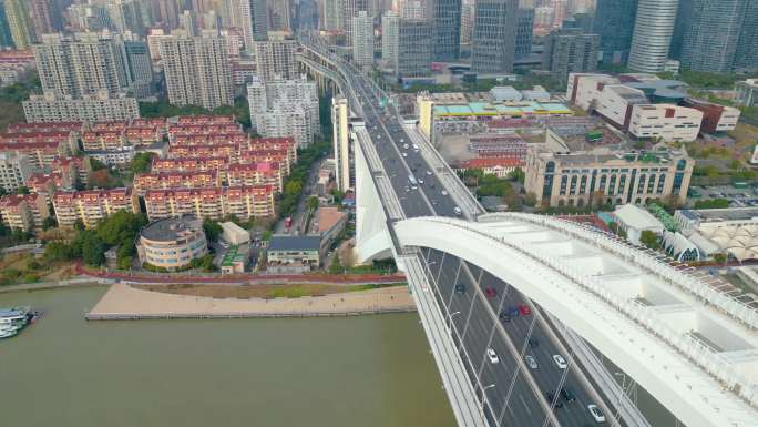 上海市黄浦江卢浦大桥汽车车辆车流船只风景