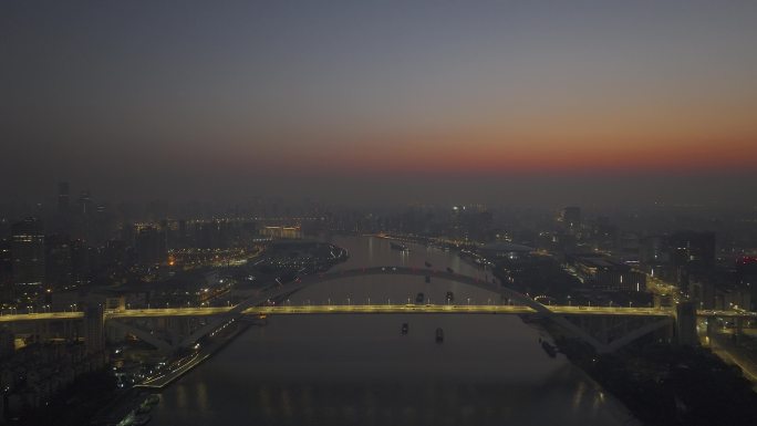 上海黄浦江卢浦大桥城市建筑早晨天空晨雾