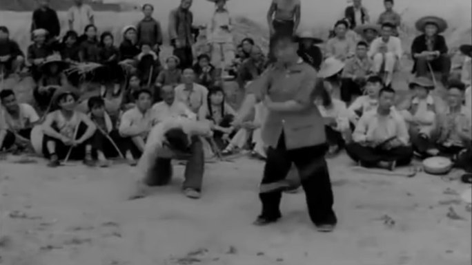 60年代陕西西安农村表演白蛇传影像
