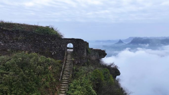 南川龙崖城 挂壁公路 马嘴岩