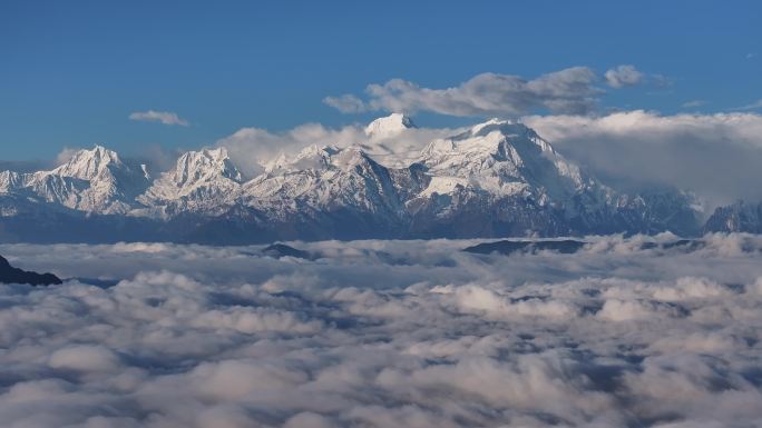 四川雅安牛背山云海云瀑贡嘎雪山高空航拍