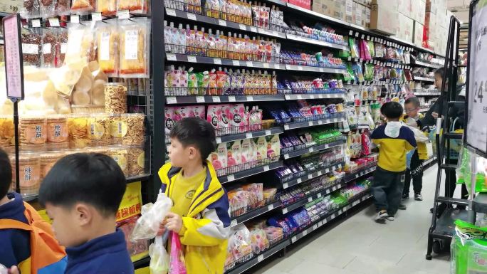 儿童超市购物买东西，幼儿园实践课