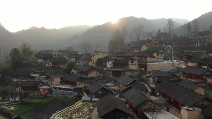 十八洞村山峦层叠